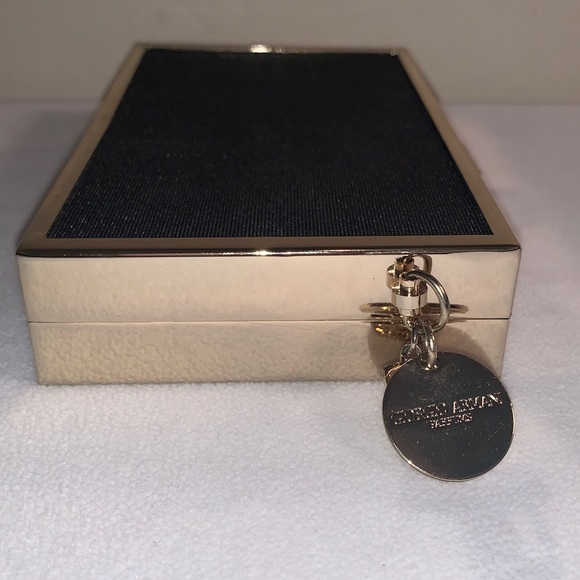 GIORGIO ARMANI BRAND NEW GORGEOUS STEEL BOX WITH PINK LINING AND PROTECTIVE BAG - Picture 5 of 15